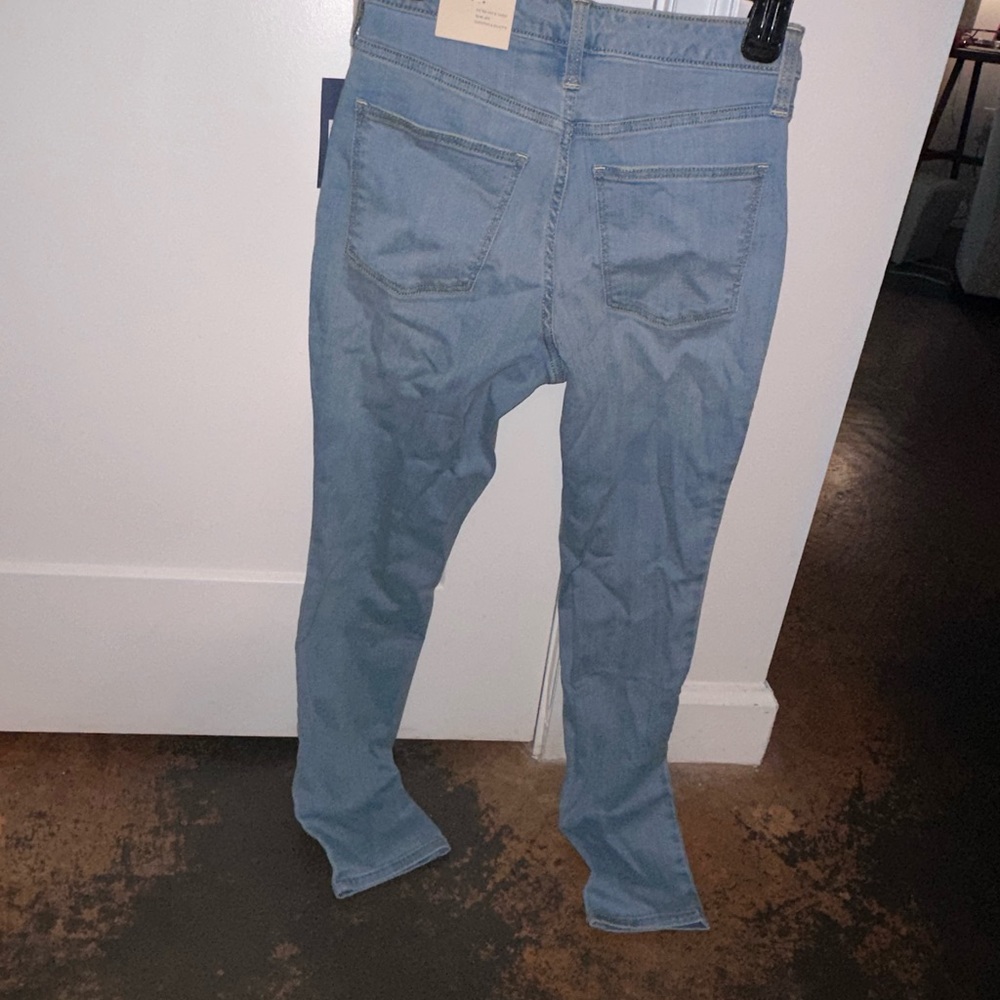 NWT Universal Thread *Sz 4 SHORT* High Rise Skinny Jeans Light Wash - Picture 6 of 6